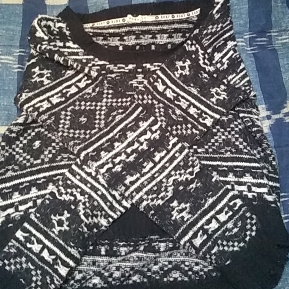 100% wool crop sweater